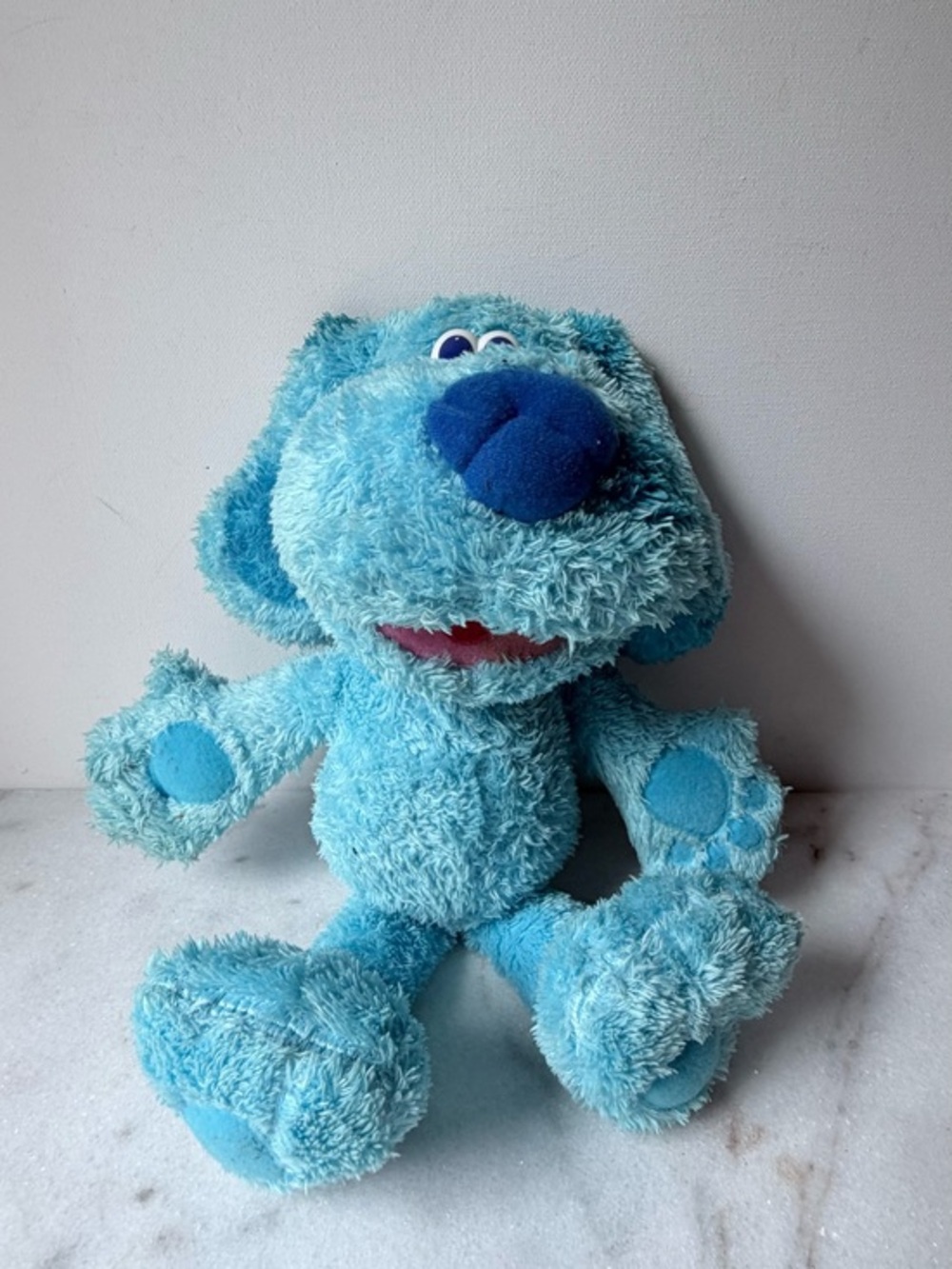 vintage Blue's Clues plush toy, possibly the "So Much to Say" talking doll 2003